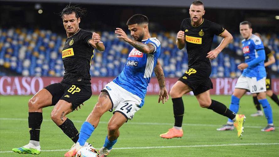 越的足球技 越的足球技