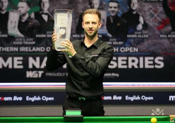 而细致的工 而细致的工