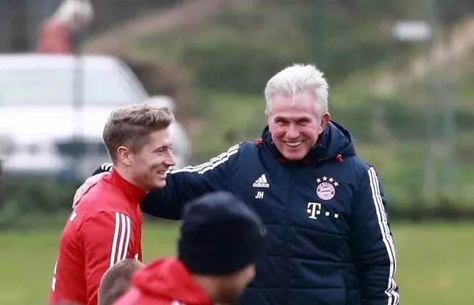 代的球员进 代的球员进